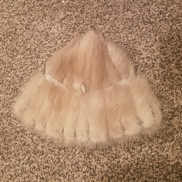 Vintage Cream Fur Hat - Picture 6 of 7